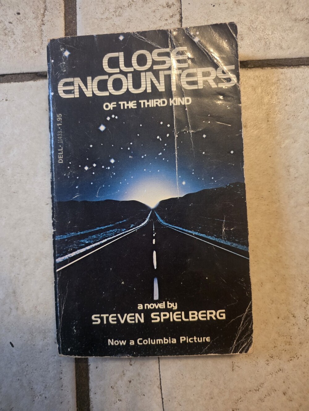 Vintage book Close Encounters Of The Third Kind By Steven Spielberg 1977 Dell